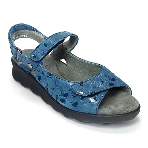 Sandals for classic comfortPichu Sandal - 12-800 Blue Circles