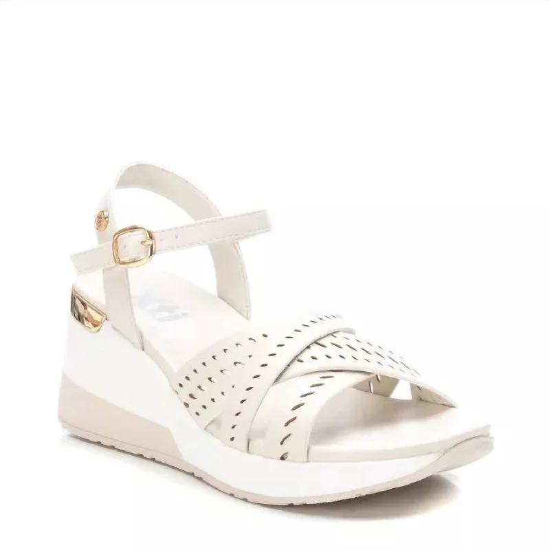 Sandals with perforated leatherWomen's Wedge Cross Strap Sandals In Light Beige