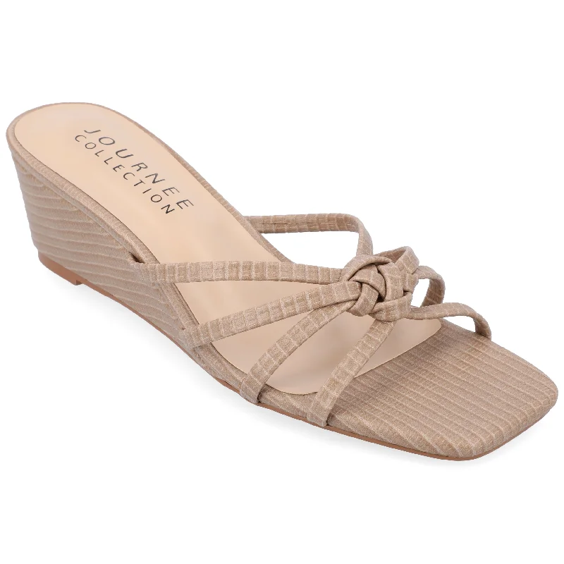 Sandals for everyday wearJournee Collection Women's Blayke Wedge Sandals