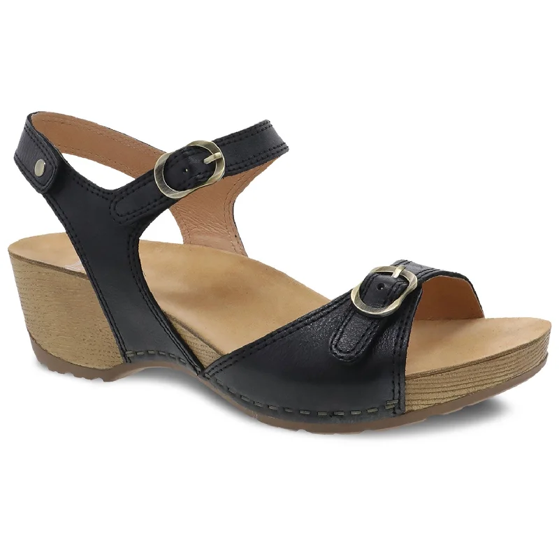 Sandals with braided designTricia Sandal