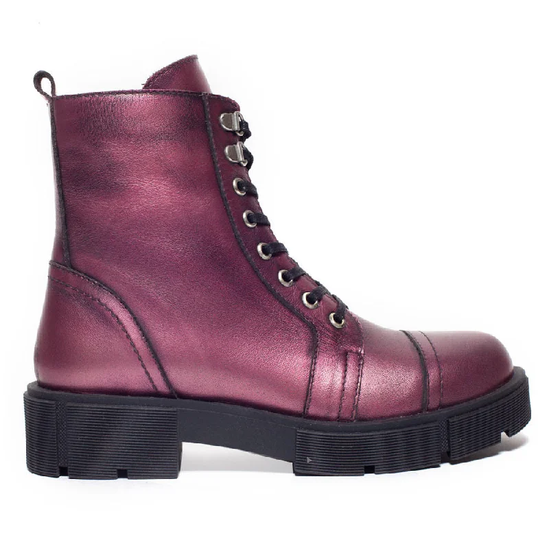 Best boots for work-Boots for cozy wear-Tigar 02