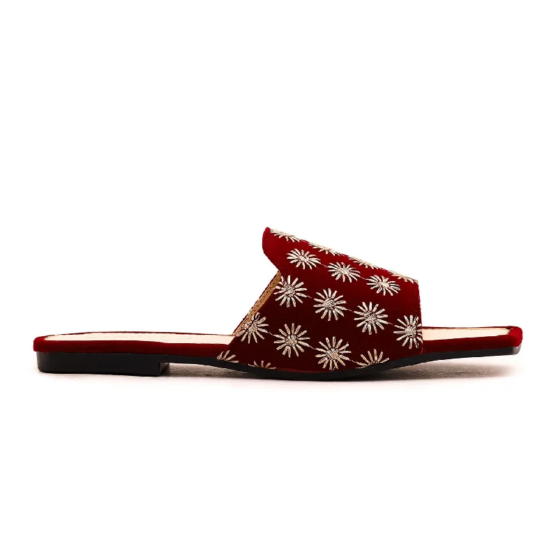 Slippers for cozy rest-Maroon Casual Slipper CL1765