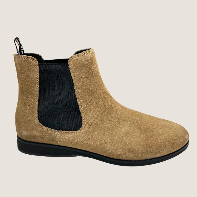 Boots for urban walks-Boots for city streets-Rollie Chelsea Boot