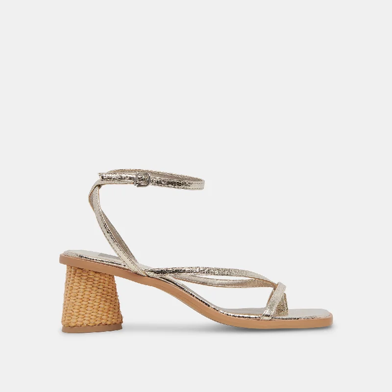 Sandals for beach wearBANITA WIDE SANDALS LIGHT GOLD CRACKLED STELLA