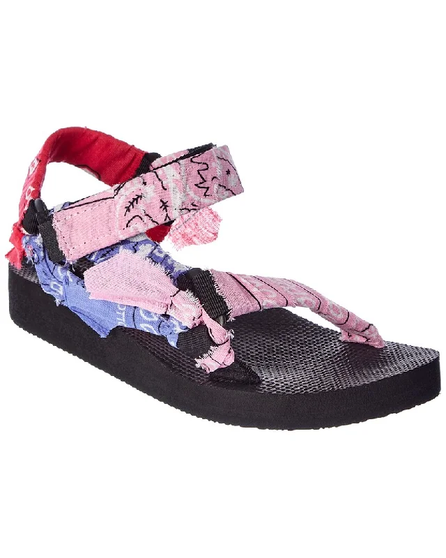 Sandals with metallic strapsArizona Love Trekky Bandana Sandal