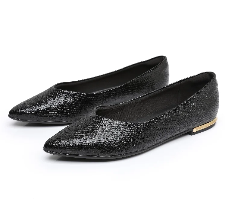 Flats for urban comfortSleek Deco Point Flats - Black Patent (274.054)