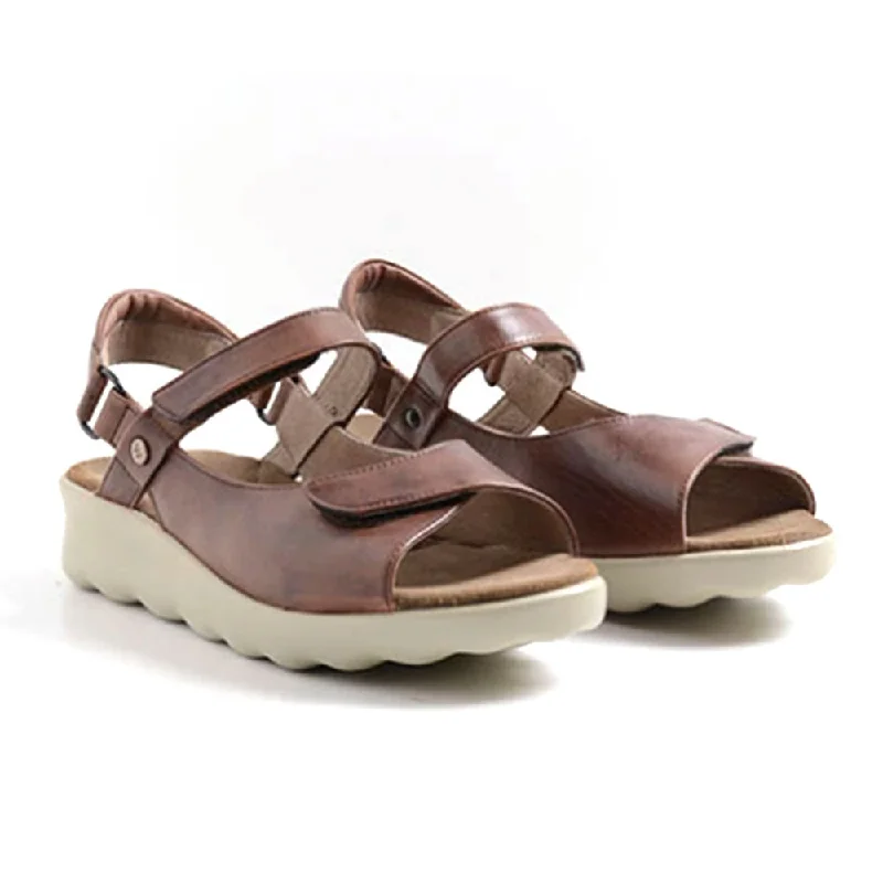 Sandals with sleek comfortPichu Sandal - 543 Cognac